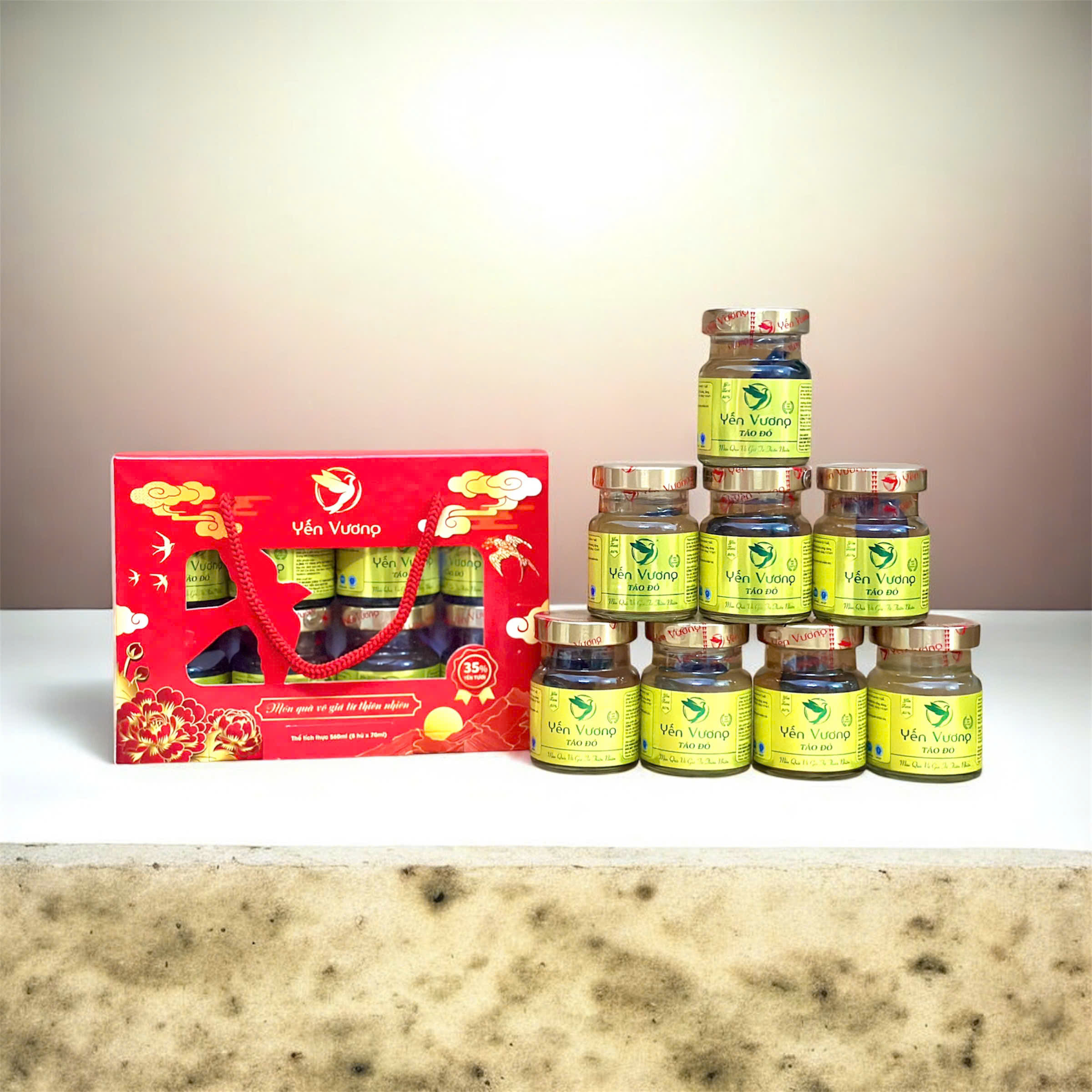 Lốc 8 hũ yến Vương 70ml Táo Đỏ